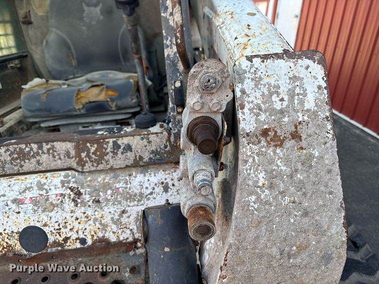 image for item EM3567 2003 Bobcat T300 tracked skid steer loader