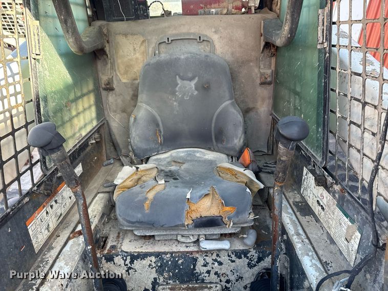 image for item EM3567 2003 Bobcat T300 tracked skid steer loader