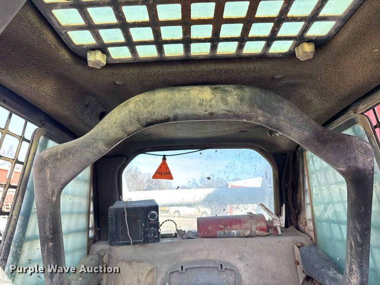 image for item EM3567 2003 Bobcat T300 tracked skid steer loader