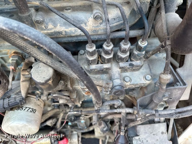 image for item EM3567 2003 Bobcat T300 tracked skid steer loader