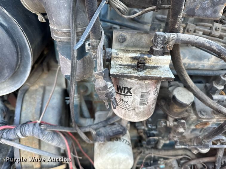 image for item EM3567 2003 Bobcat T300 tracked skid steer loader