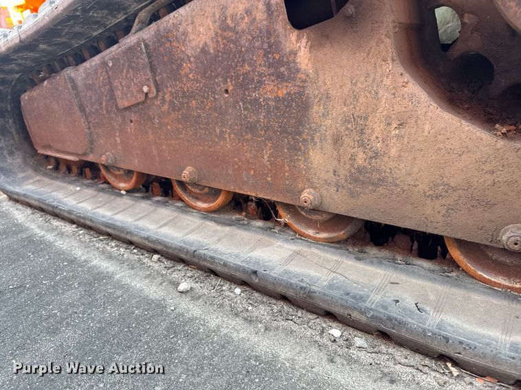 image for item EM3567 2003 Bobcat T300 tracked skid steer loader