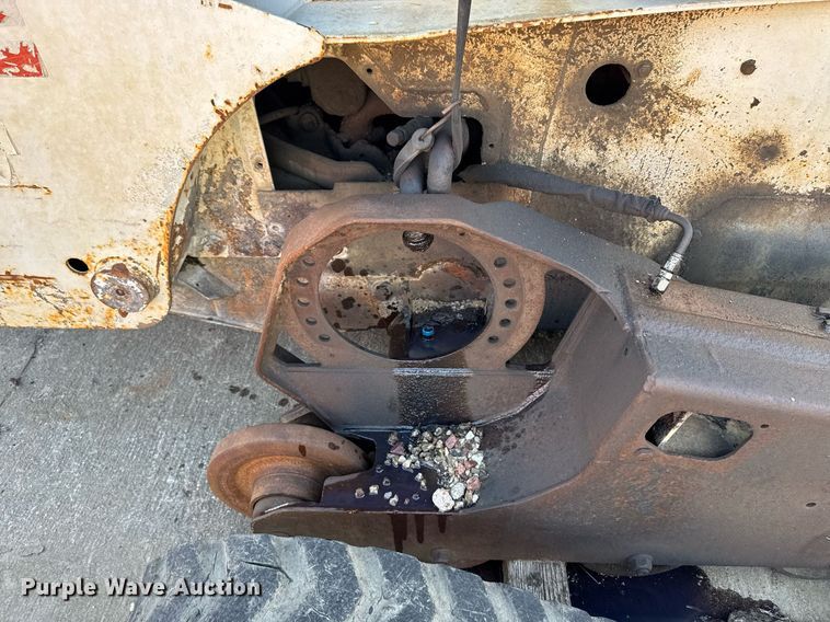 image for item EM3567 2003 Bobcat T300 tracked skid steer loader