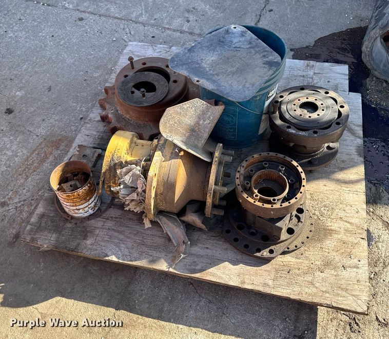 image for item EM3567 2003 Bobcat T300 tracked skid steer loader