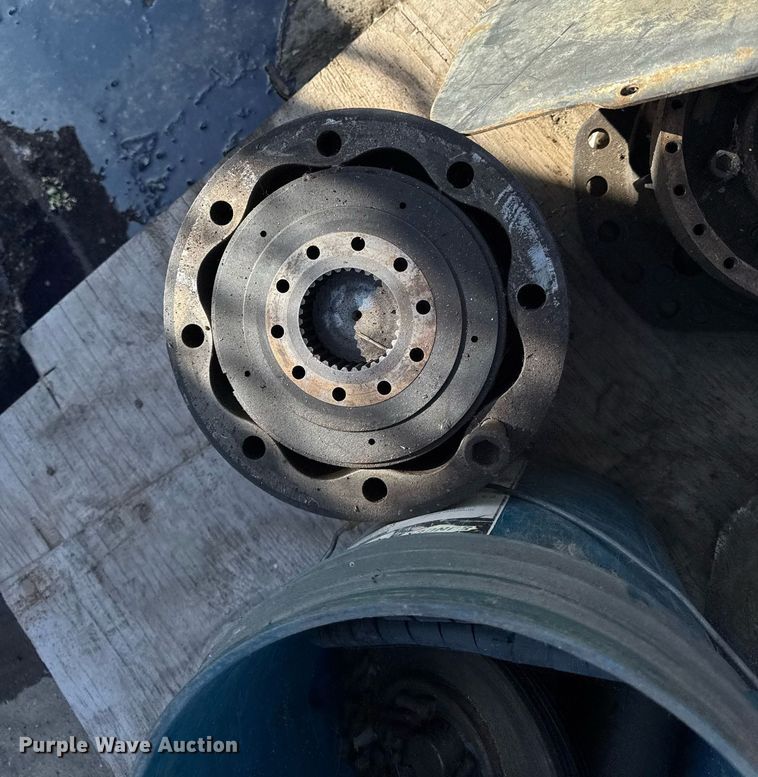 image for item EM3567 2003 Bobcat T300 tracked skid steer loader