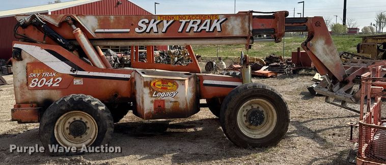 image for item EM3818 2003 Skytrak 8042 telehandler