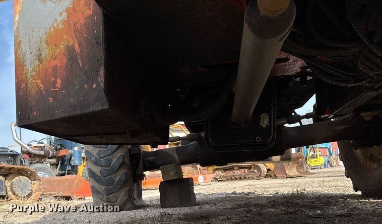 image for item EM3818 2003 Skytrak 8042 telehandler