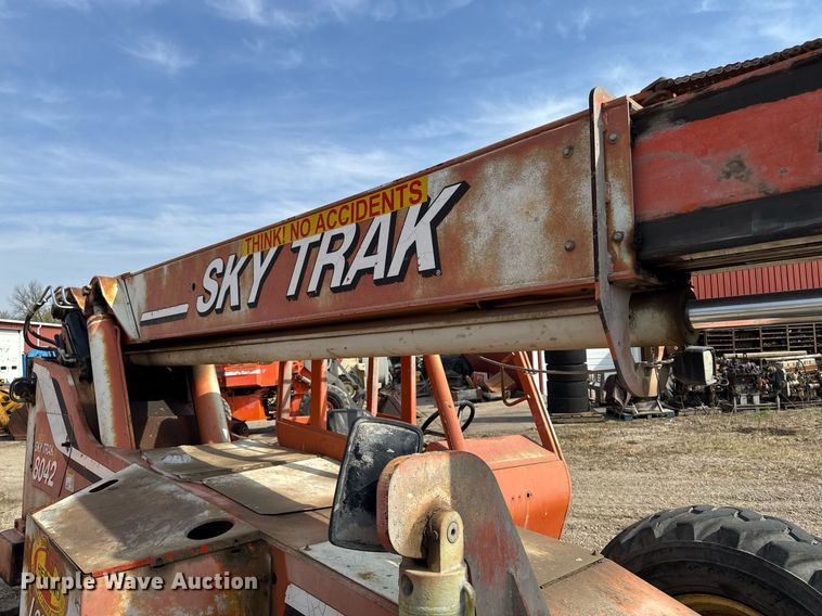 image for item EM3818 2003 Skytrak 8042 telehandler