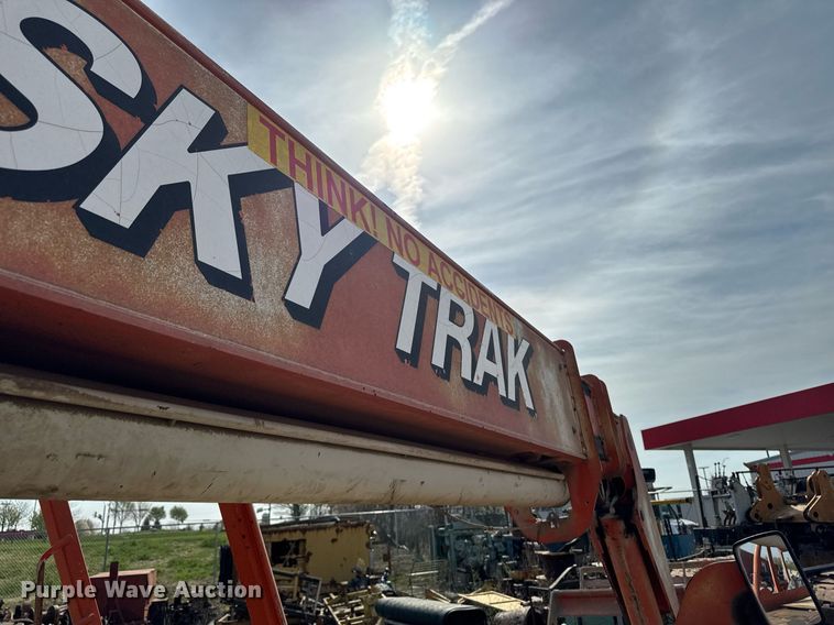 image for item EM3818 2003 Skytrak 8042 telehandler