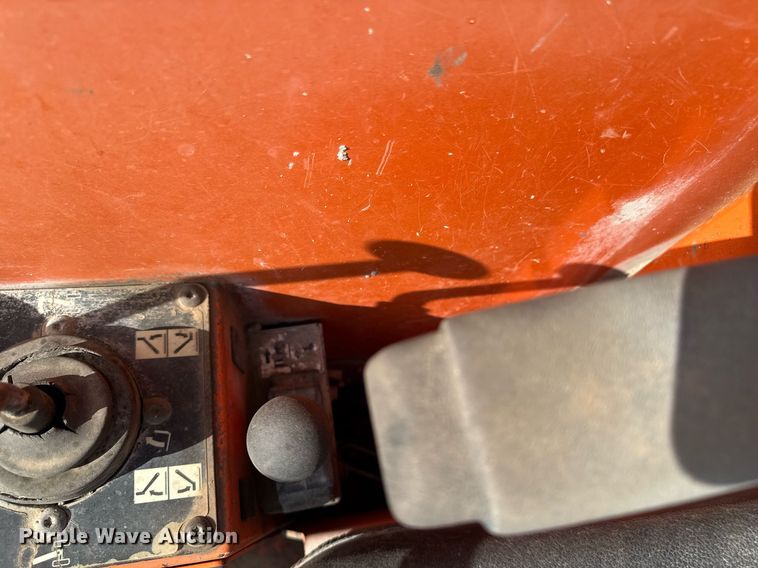 image for item EM3818 2003 Skytrak 8042 telehandler