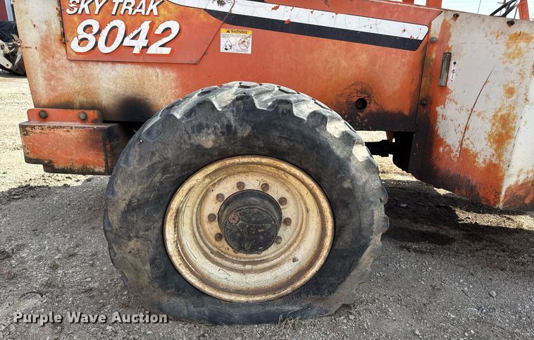 image for item EM3818 2003 Skytrak 8042 telehandler