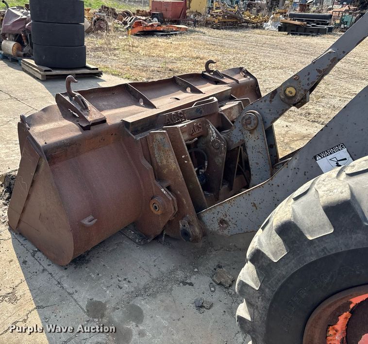 image for item EM3819 1994 Volvo L50B wheel loader