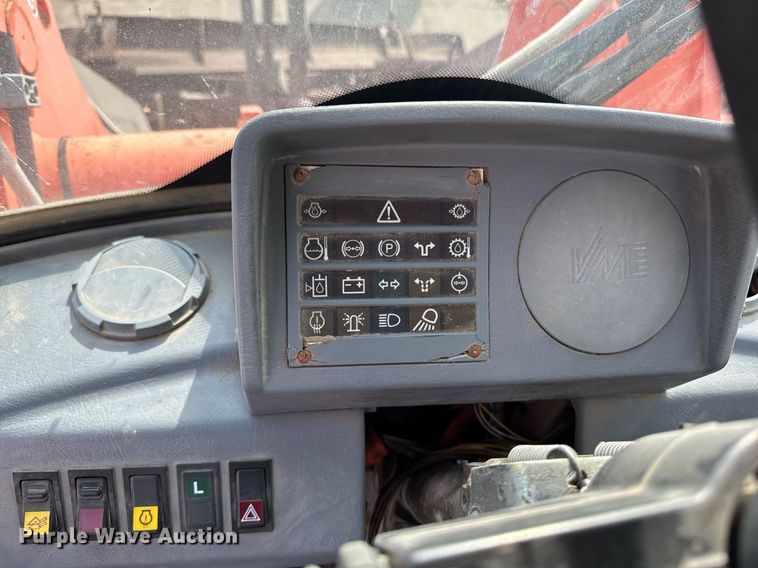 image for item EM3819 1994 Volvo L50B wheel loader