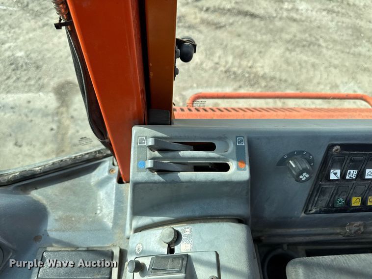 image for item EM3819 1994 Volvo L50B wheel loader