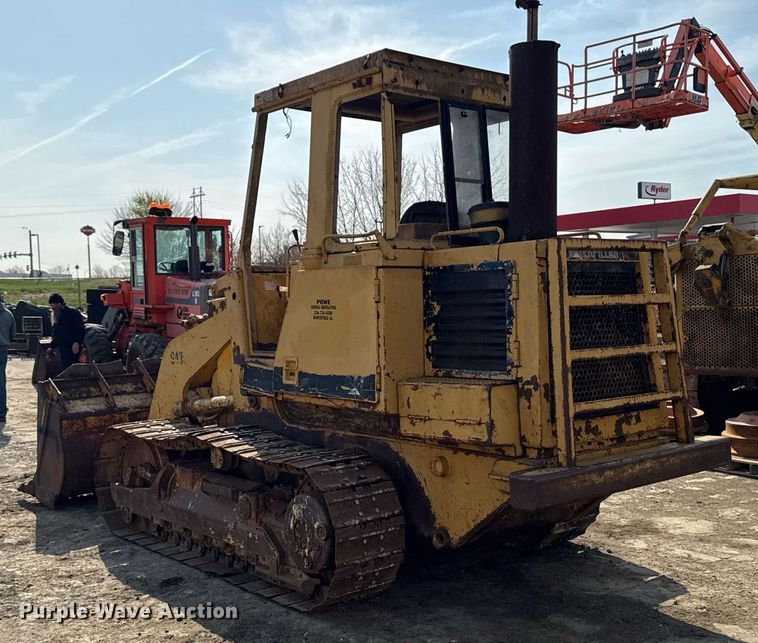image for item EM3820 1983 Caterpillar 943  track loader