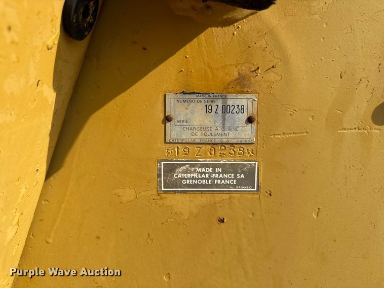 image for item EM3820 1983 Caterpillar 943  track loader