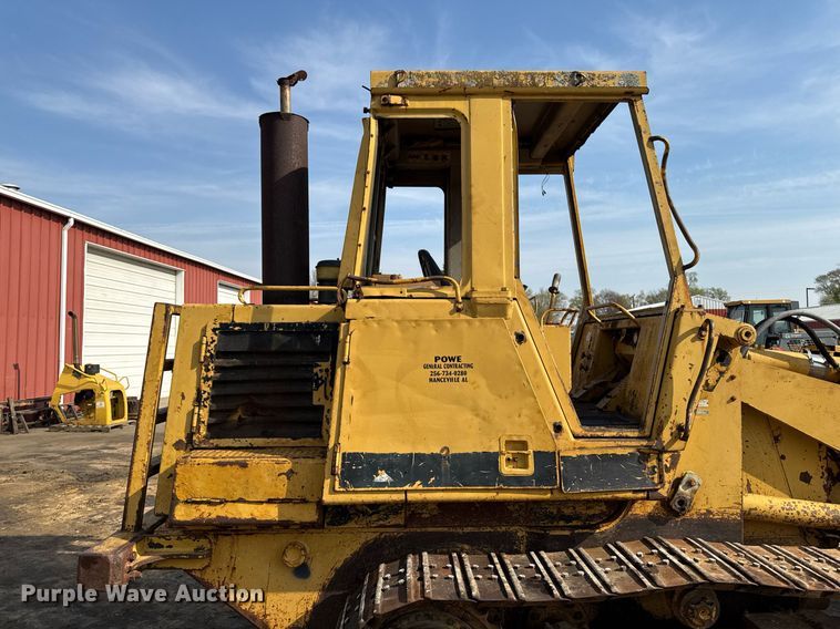 image for item EM3820 1983 Caterpillar 943  track loader