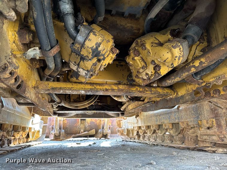 image for item EM3820 1983 Caterpillar 943  track loader