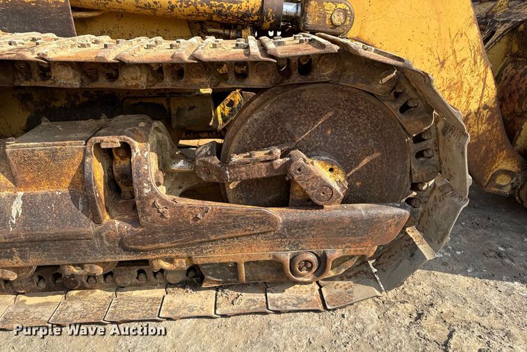 image for item EM3820 1983 Caterpillar 943  track loader