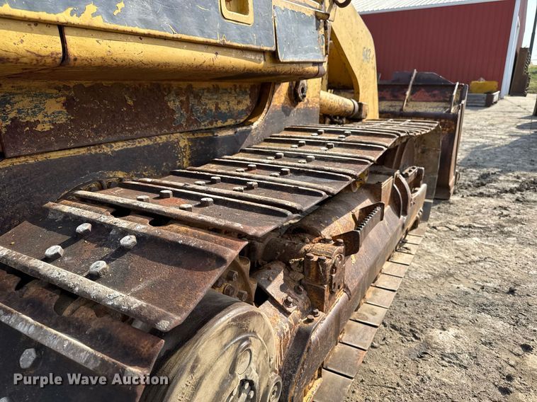 image for item EM3820 1983 Caterpillar 943  track loader