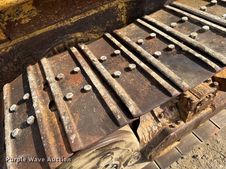 image for item EM3820 1983 Caterpillar 943  track loader