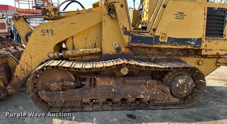 image for item EM3820 1983 Caterpillar 943  track loader