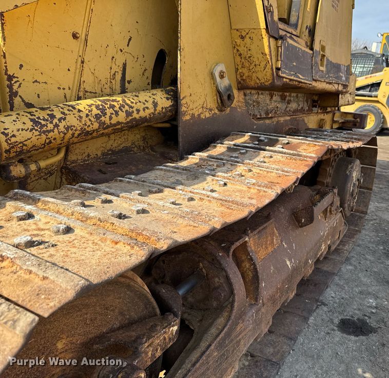 image for item EM3820 1983 Caterpillar 943  track loader