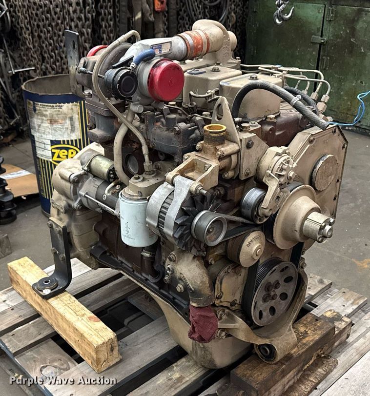image for item EM3821 2000 Cummins B3.9-C engine