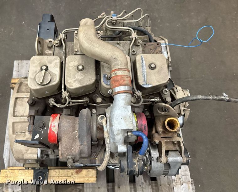 image for item EM3821 2000 Cummins B3.9-C engine