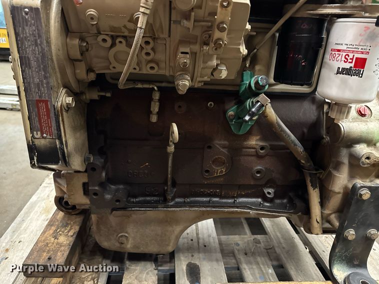 image for item EM3821 2000 Cummins B3.9-C engine