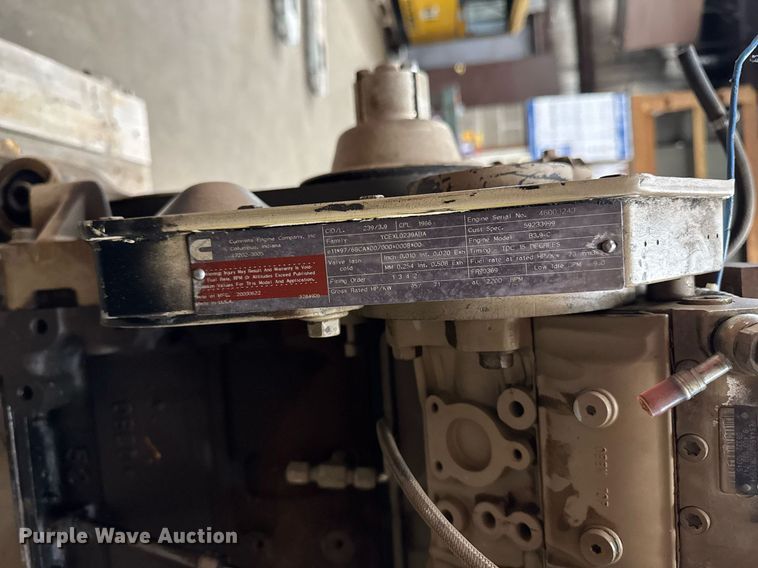 image for item EM3821 2000 Cummins B3.9-C engine