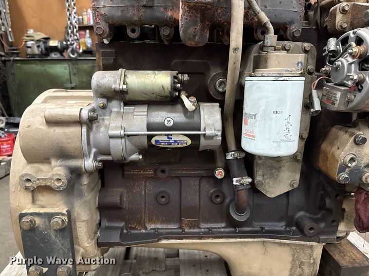 image for item EM3821 2000 Cummins B3.9-C engine
