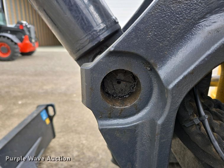 image for item EM6020 2021 John Deere 35G mini excavator