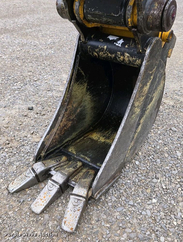 image for item EM6020 2021 John Deere 35G mini excavator