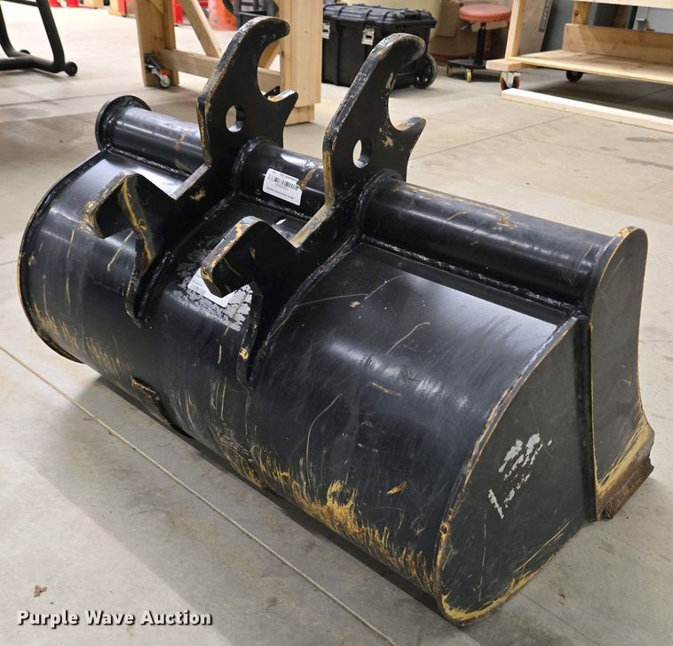 image for item EM6020 2021 John Deere 35G mini excavator