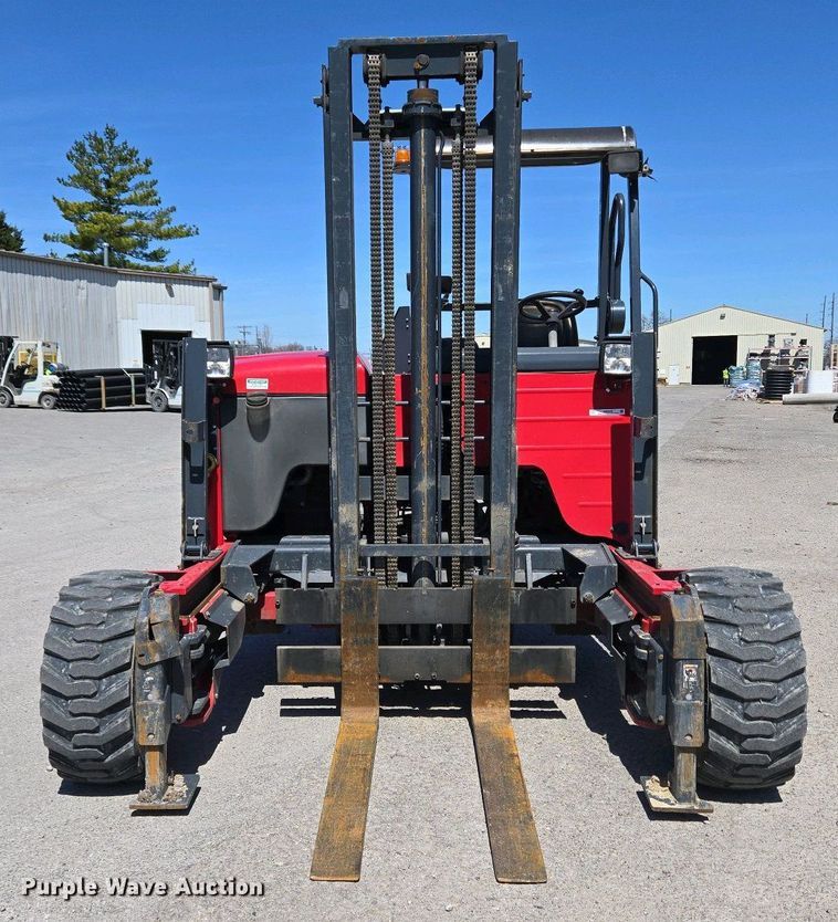 image for item EM6022 2015 Moffett M8 55.4 forklift
