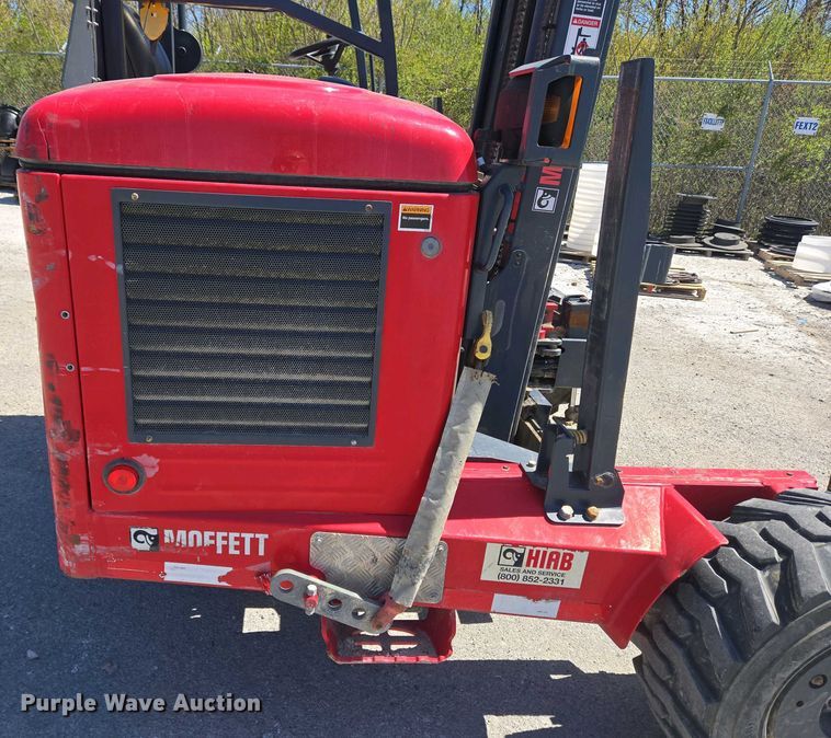 image for item EM6022 2015 Moffett M8 55.4 forklift