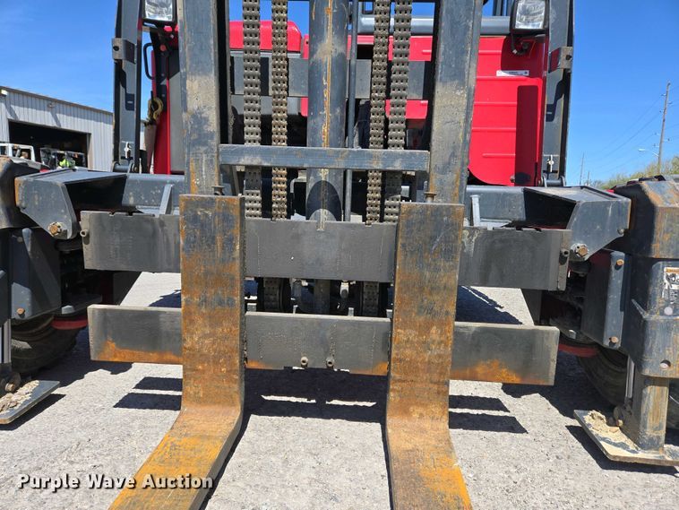 image for item EM6022 2015 Moffett M8 55.4 forklift