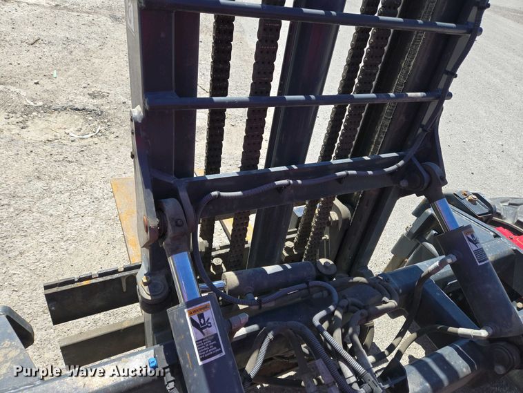 image for item EM6022 2015 Moffett M8 55.4 forklift