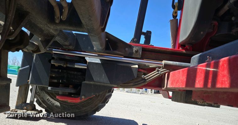 image for item EM6022 2015 Moffett M8 55.4 forklift