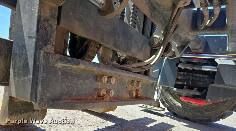 image for item EM6022 2015 Moffett M8 55.4 forklift