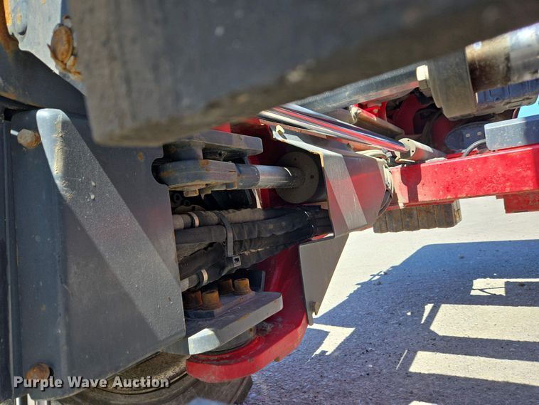 image for item EM6022 2015 Moffett M8 55.4 forklift