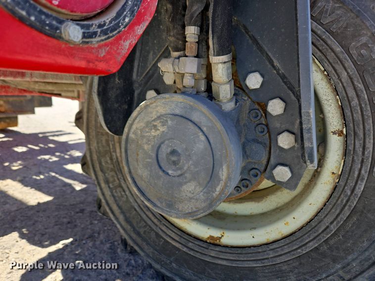 image for item EM6022 2015 Moffett M8 55.4 forklift