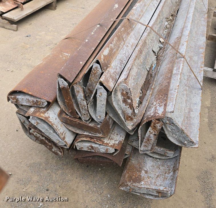 image for item EM7046 Approximately 18 high-back concrete forms 