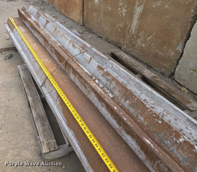 image for item EM7046 Approximately 18 high-back concrete forms 