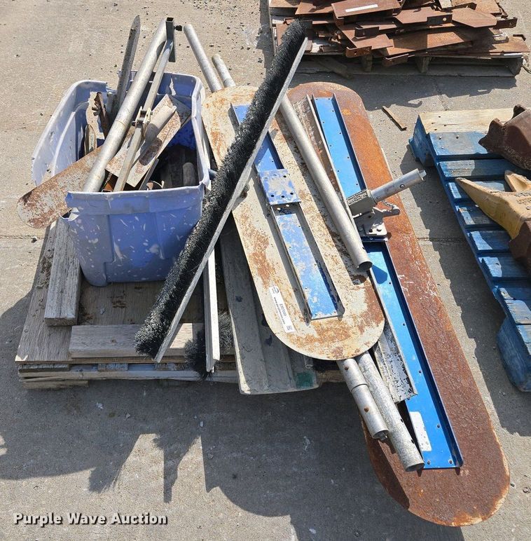 image for item EM7049 Concrete tools 