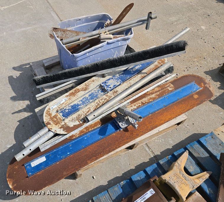 image for item EM7049 Concrete tools 