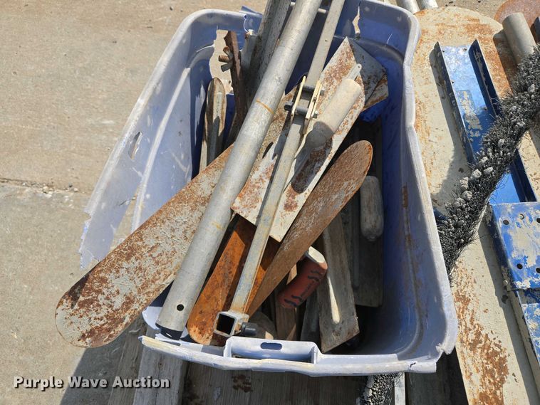 image for item EM7049 Concrete tools 