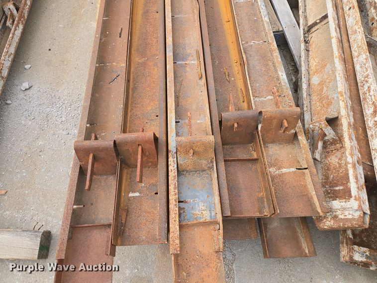 image for item EM7050 Approximately 25 concrete forms