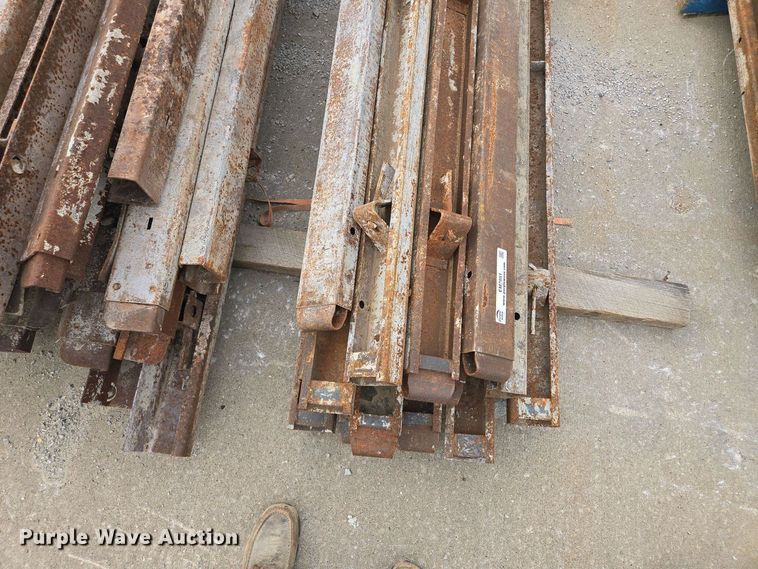 image for item EM7051 Approximately 50 concrete forms